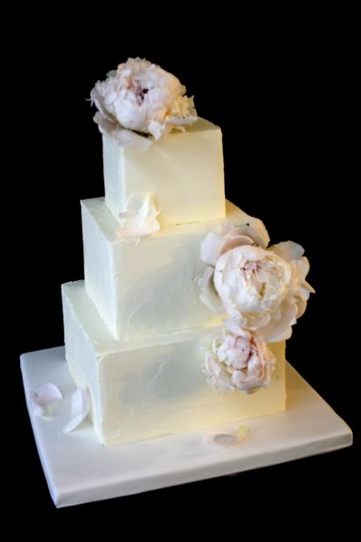 buttercream white wedding cake