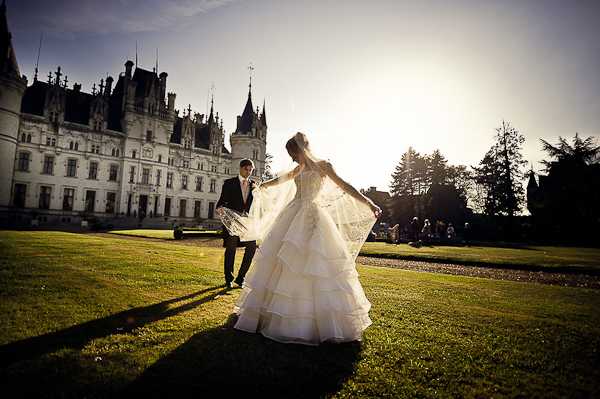 Fairytale French wedding blog photo credit wwwjanisratniekscom