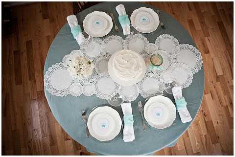 doily table runner