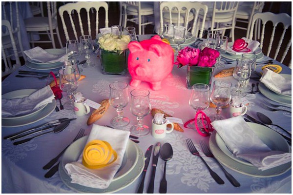 pink pig table centre