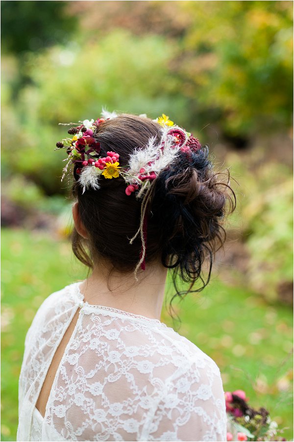 bride flowers in her hair