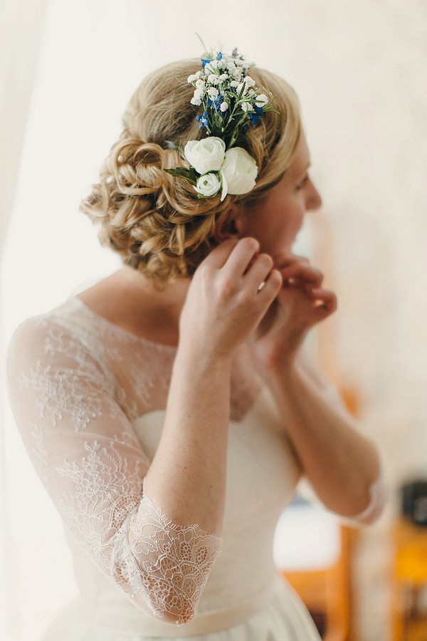 Bridal fresh flower hair piece