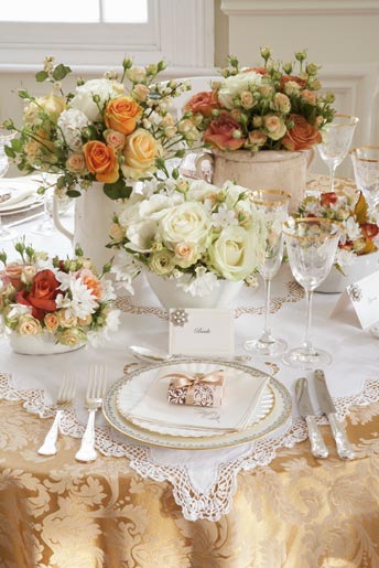 Table-setting-antique-chic-