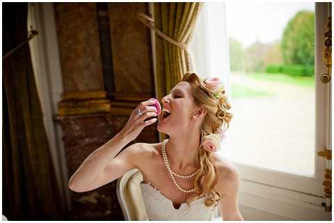 bride cupcake