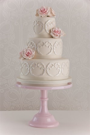 maisie fantaisie shabby chic 3 tier traditional wedding cake