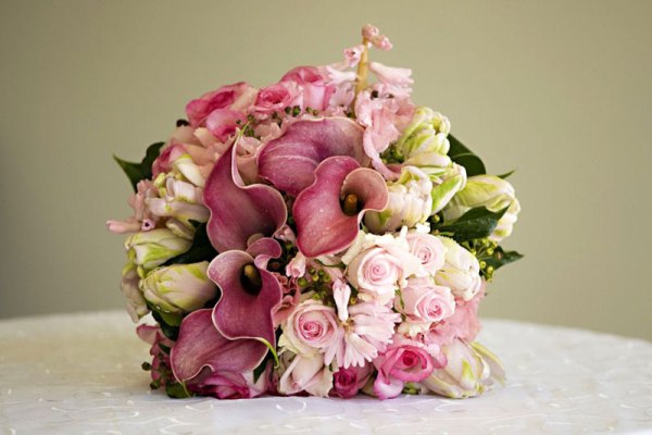 pastel pink wedding flowers