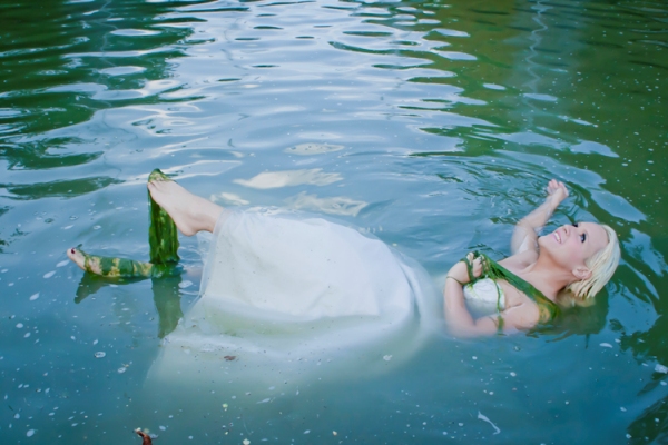 water trash the dress