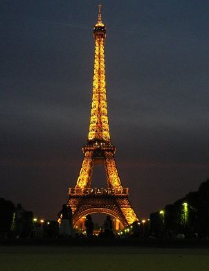 eiffel tower at night