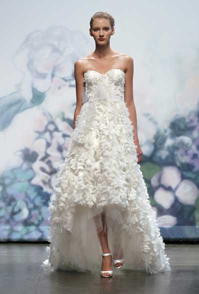 MONIQUE LHUILLIER Garland Bridal 2012