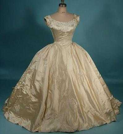 antique wedding dress