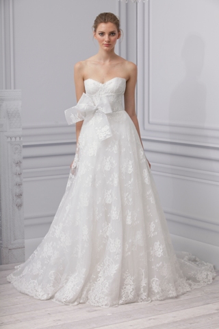 lace bow wedding dress
