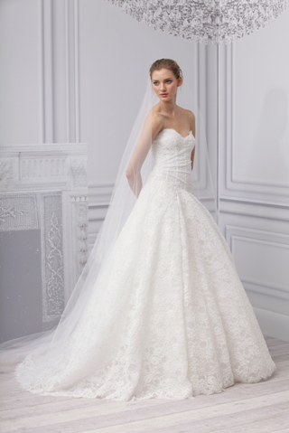 MONIQUE LHUILLIER bridal gown