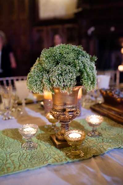 moss table center