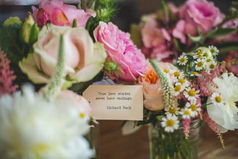 pastel wedding flowers