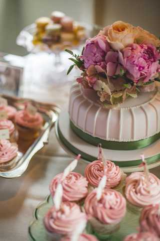 shabby chic cake