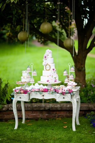 shabby chic cake table