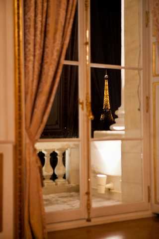 view hotel crillion paris