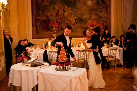 wedding croquembouche