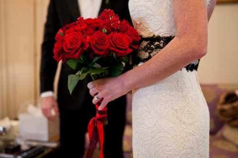 wedding red roses paris