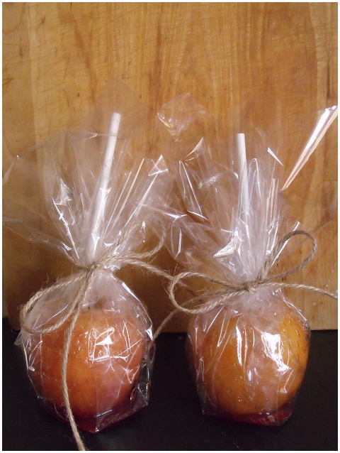 toffee apple favours