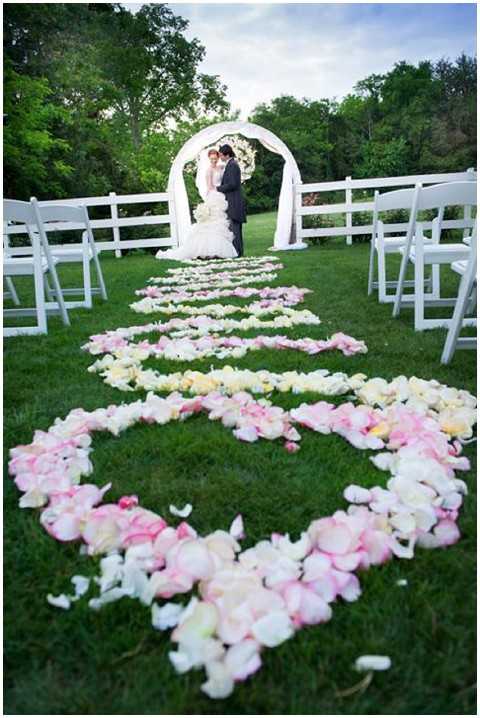 Ace photography flower wedding aisle