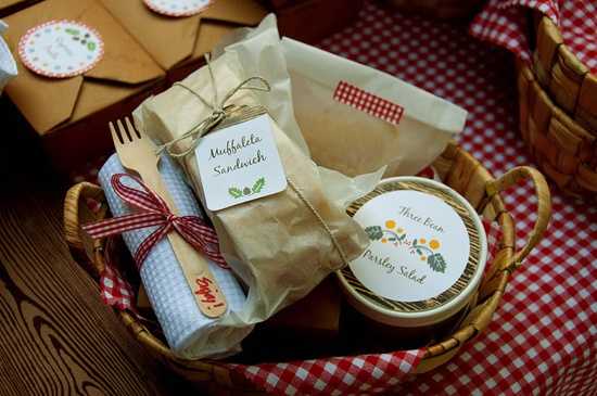 wedding picnic basket