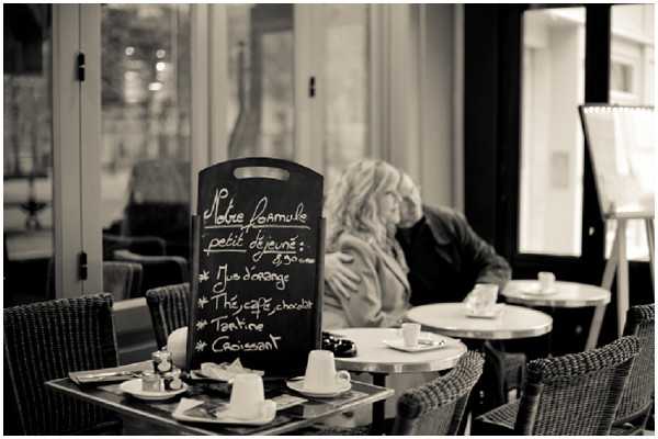 couple in paris cafe