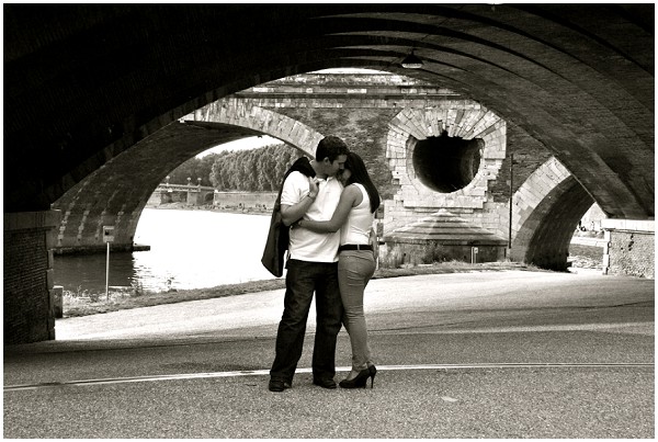 lovers under bridge