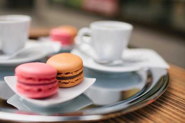 macarons coffee