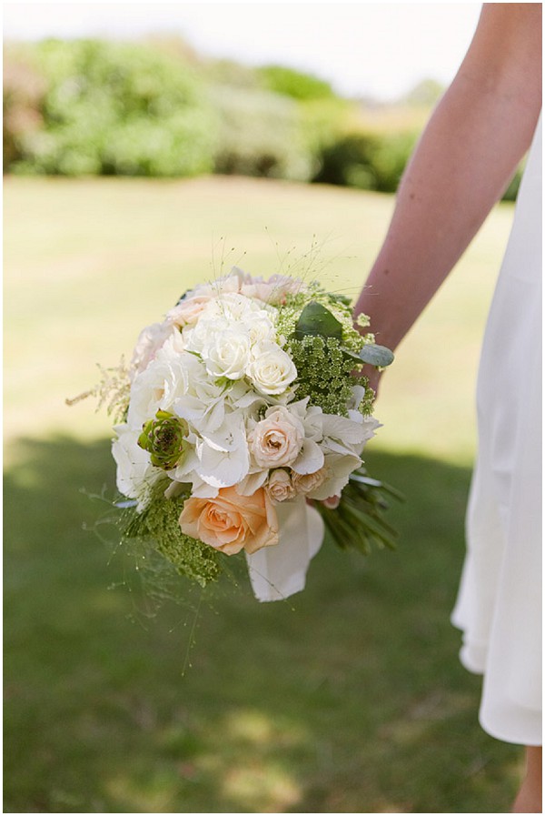 summer bridal bouquet