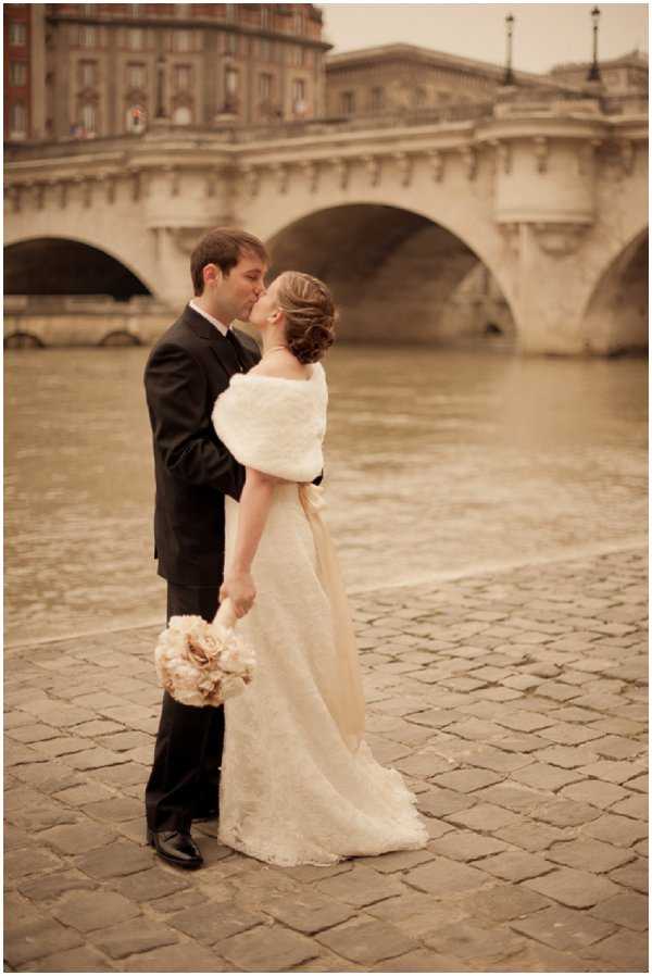 vintage couple paris