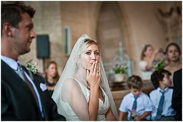 bride blowing kiss