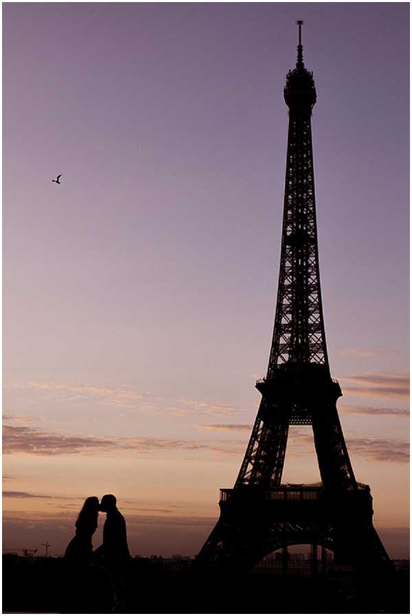 eiffel tower sunrise