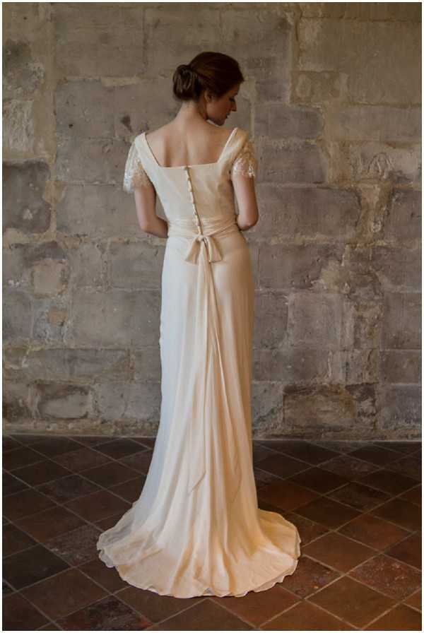 vintage wedding dress paris