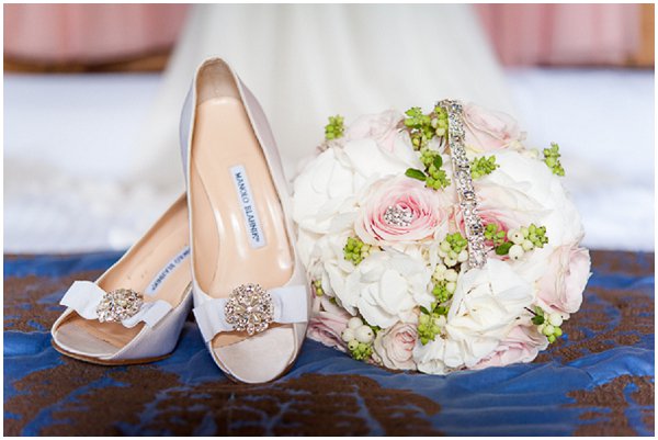 dusky bridal shoes bouquet
