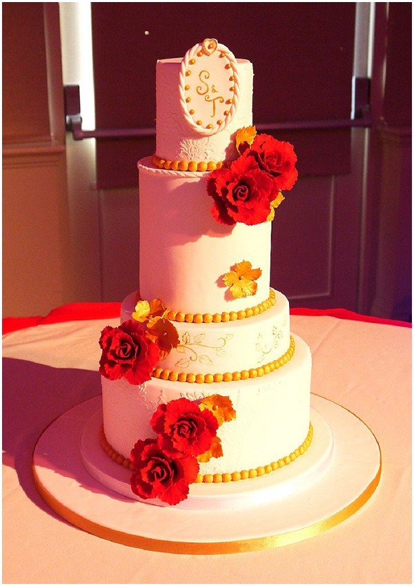 2014 wedding cake trends red
