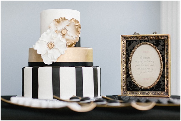 black and gold dessert table