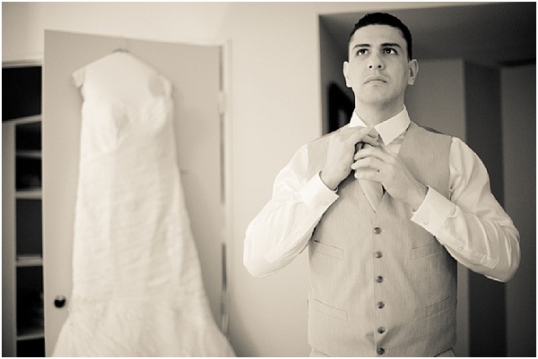 groom | Image by Juliane Berry Photography, read more http://www.frenchweddingstyle.com/elopement-wedding-paris/ 