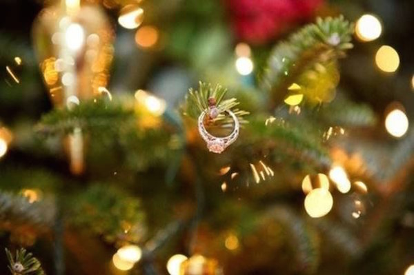Festive Marriage Proposal Christmas-Tree-Ring
