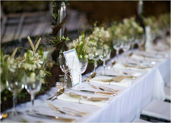 green and white wedding decor