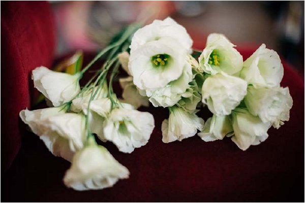 simple white wedding flowers