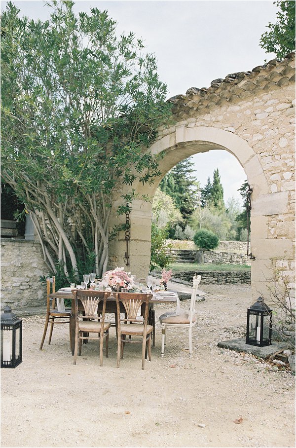 outdoor wedding in Provence