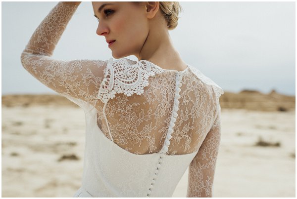 lace wedding dress detailing