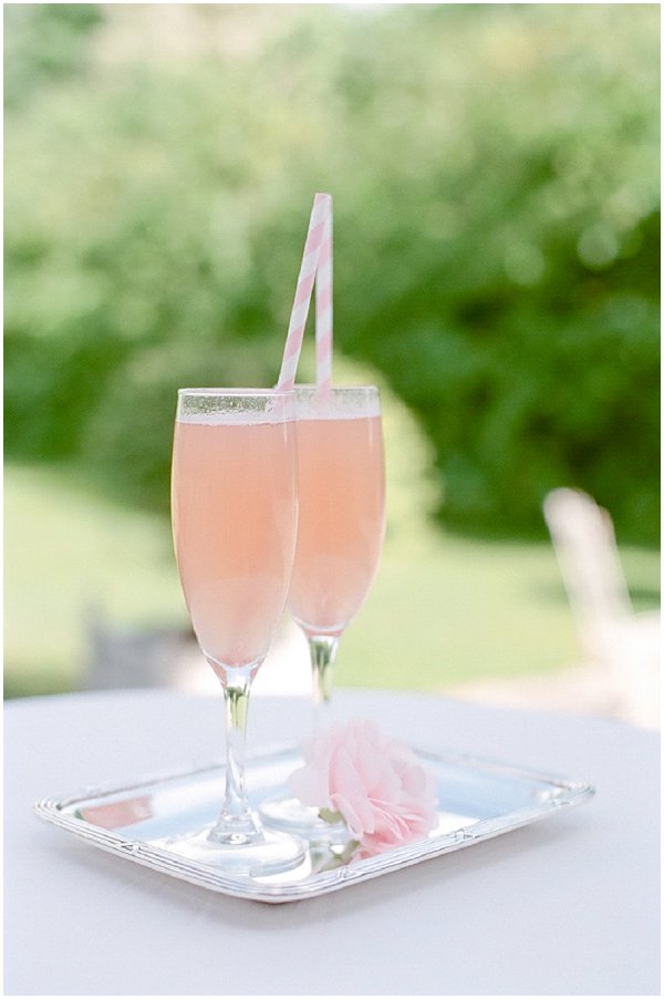 peach champagne cocktail