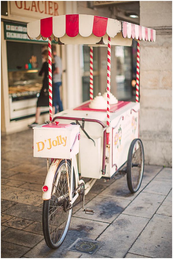 vintage icecream cart