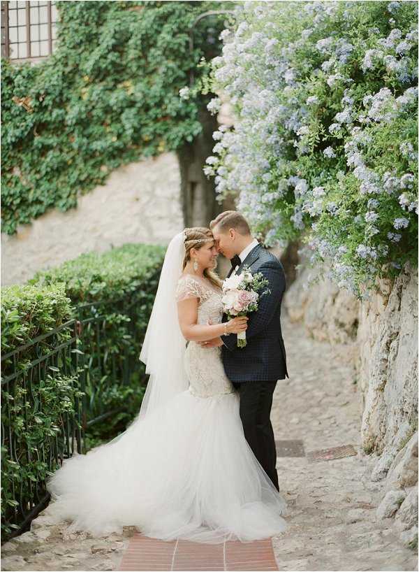 INTIMATE WEDDING AT CHATEAU DE LA CHEVRE D’OR