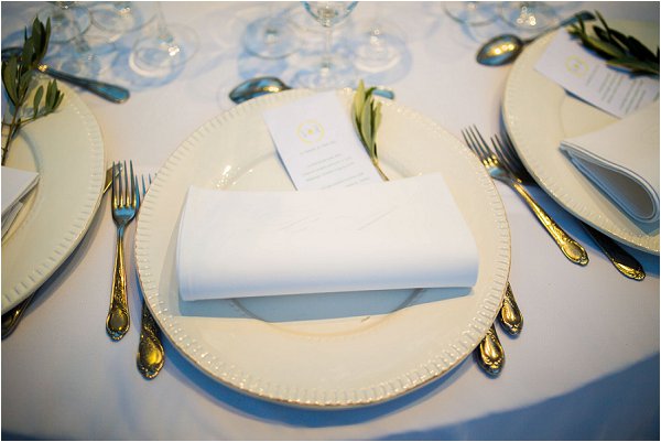 chic simple wedding table
