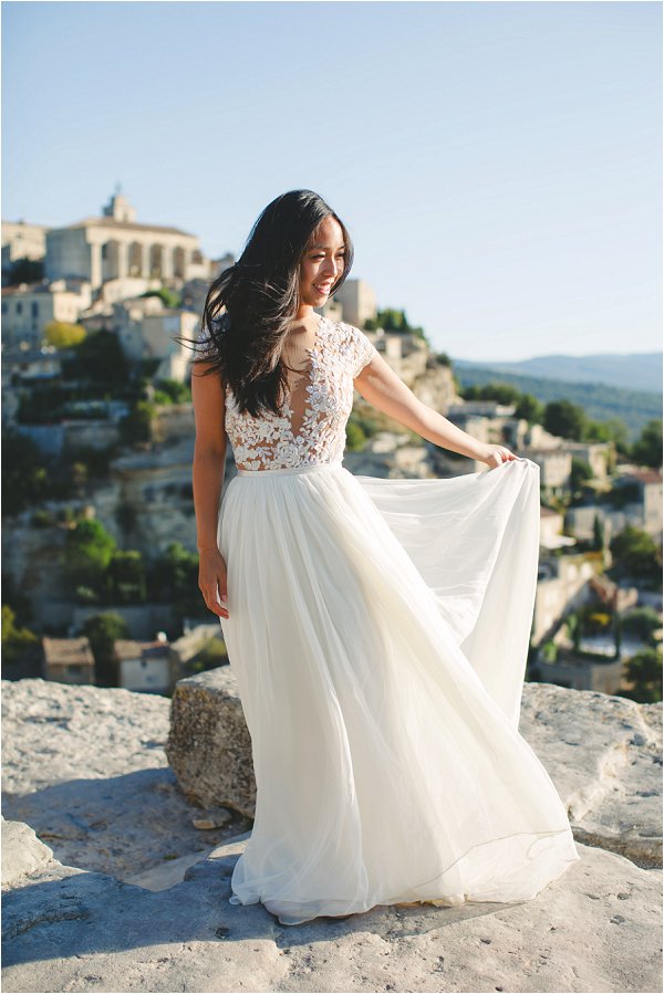 Stunning low-fronted flowing wedding gown