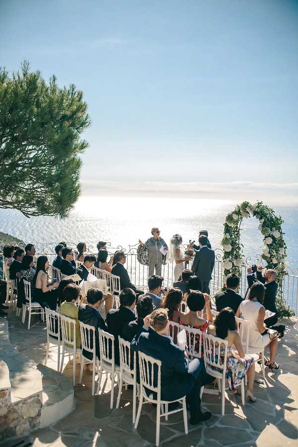 HILLTOP CHATEAU DE LA CHEVRE D’OR WEDDING