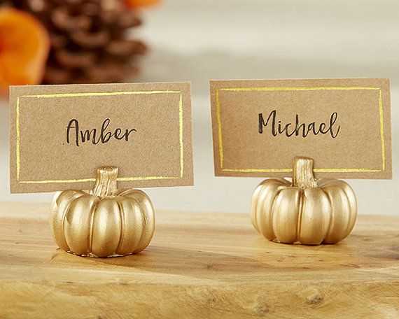 gold pumpkin place cards